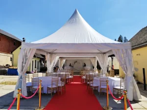 Pagode za venčanja, proslave i korporativne događaje. Iznajmljivanje elegantnih šatora različitih dimenzija za sve prilike. Pouzdana usluga i brza montaža!
