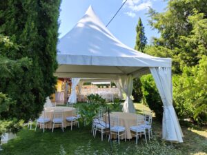 Krem okrugli stolnjaci